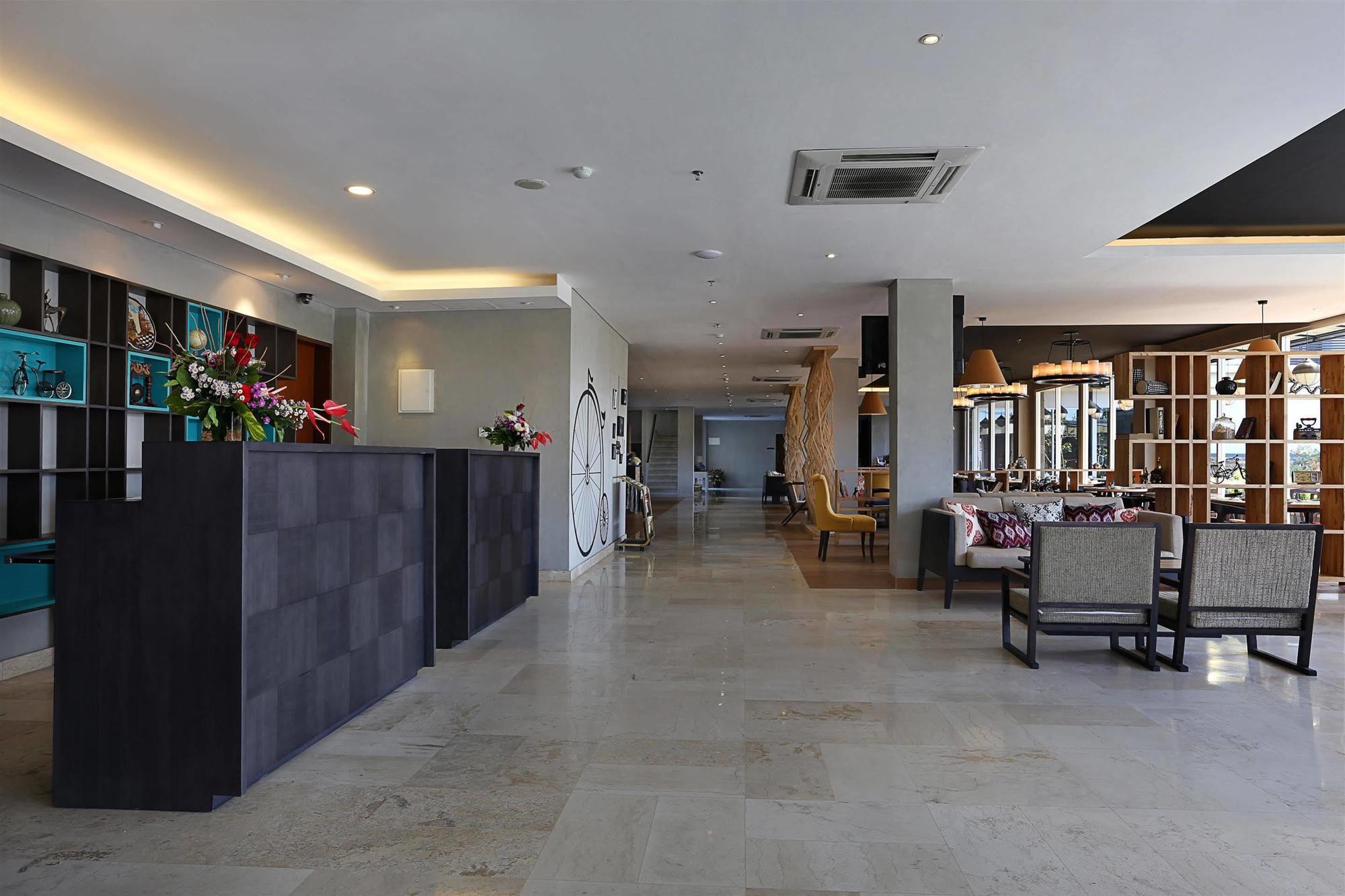 Azana Boutique Hotel Denpasar Exterior photo