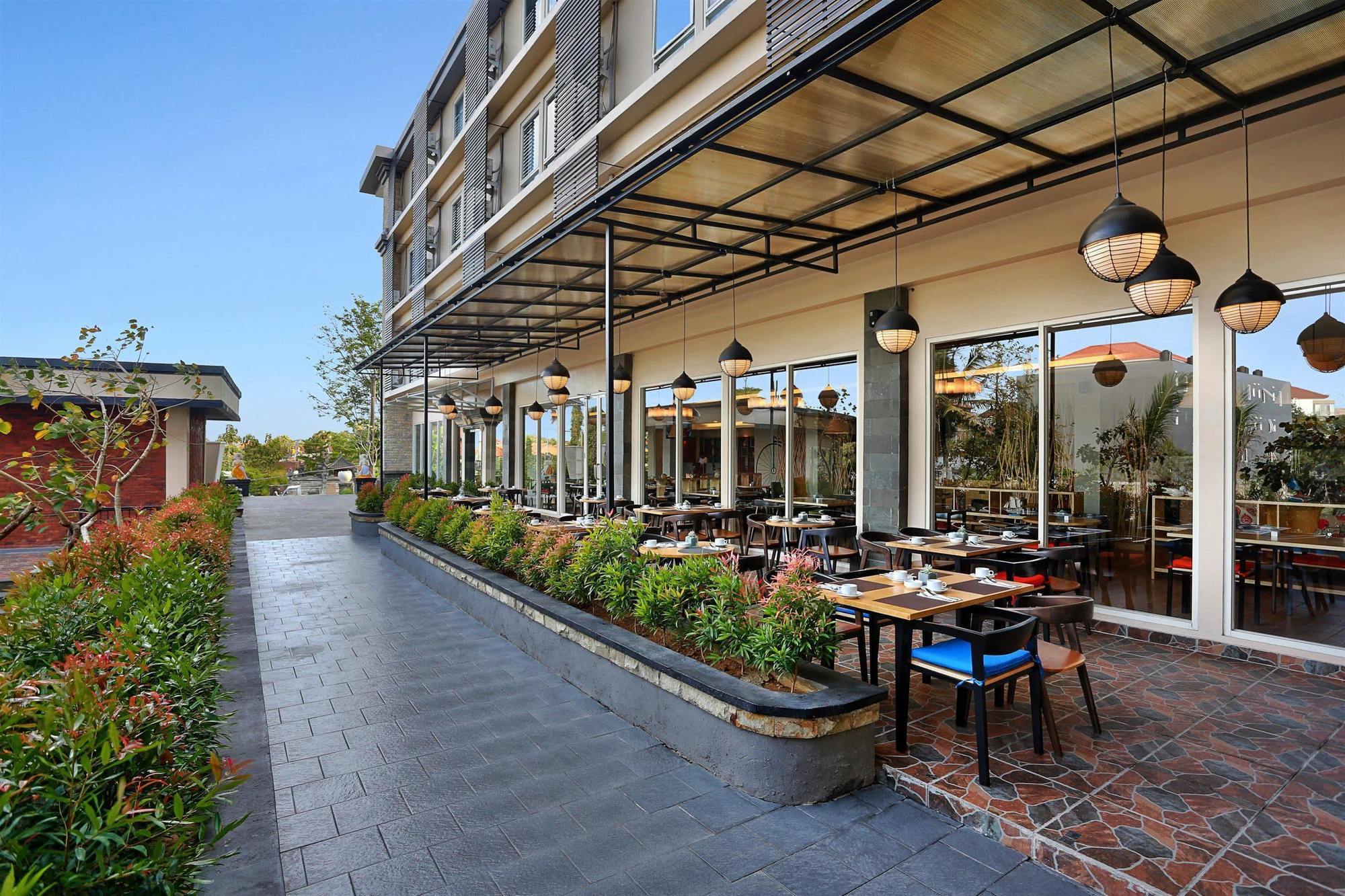 Azana Boutique Hotel Denpasar Exterior photo